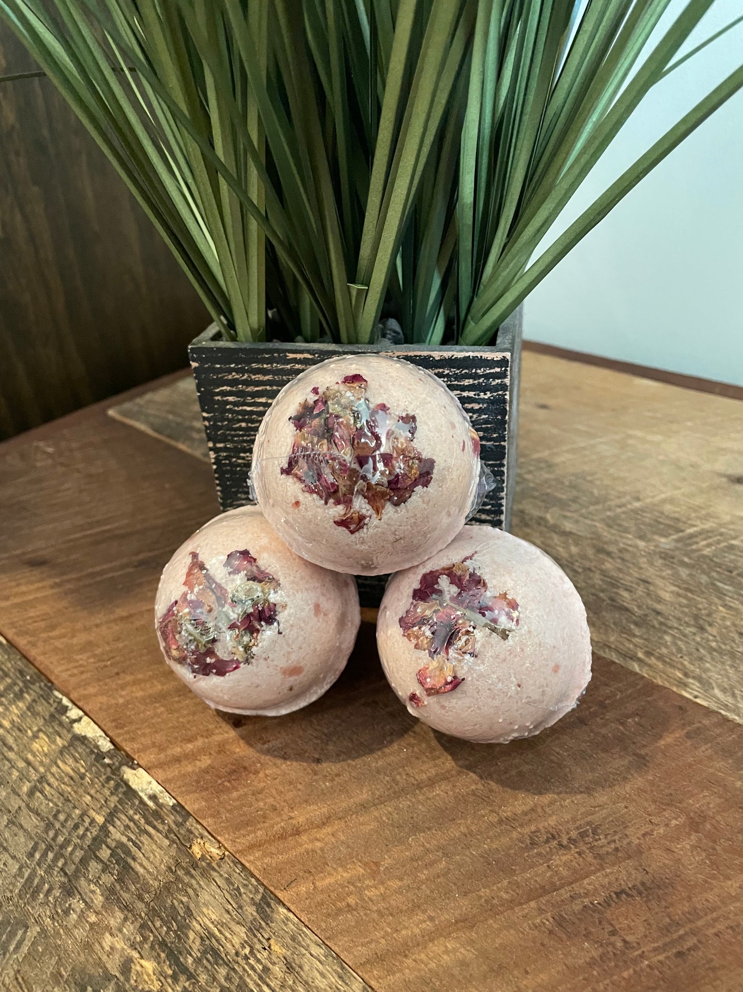 Bergamot + Rose Bath Bomb